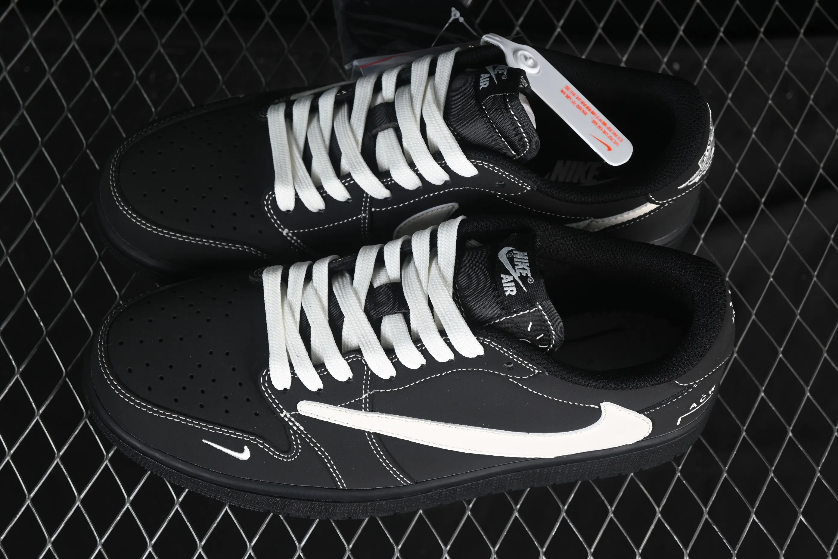 All categories Air Jordan Jordan series basketball shoes Air Jordan 1 Low High-end customized low-top sneakers Travis Scott x Fragment Design x Air Jordan 1 Low OG SP AJ1 Joe 1 joint black and white low-top cultural casual sneakers AC1808-191
